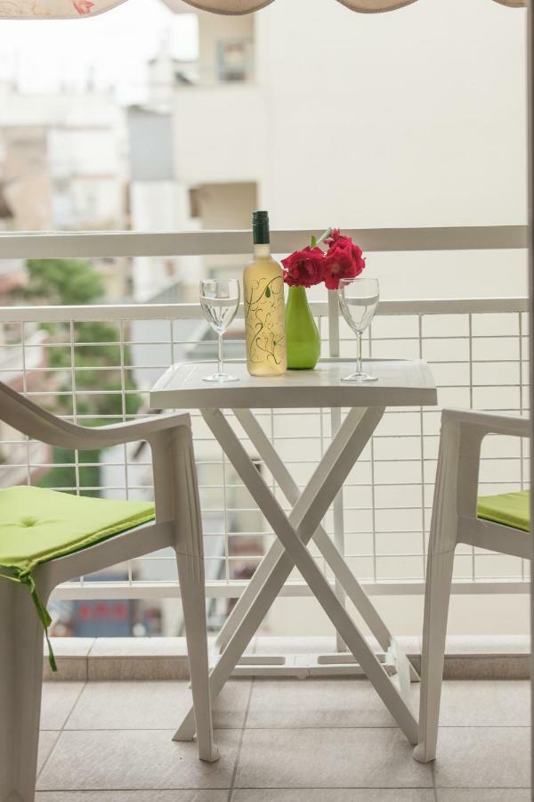 City Center Apartment Near Helexpo Tesalonika Bagian luar foto