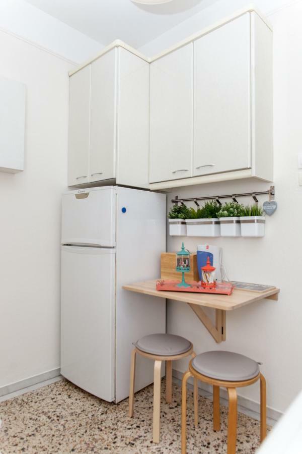 City Center Apartment Near Helexpo Tesalonika Bagian luar foto
